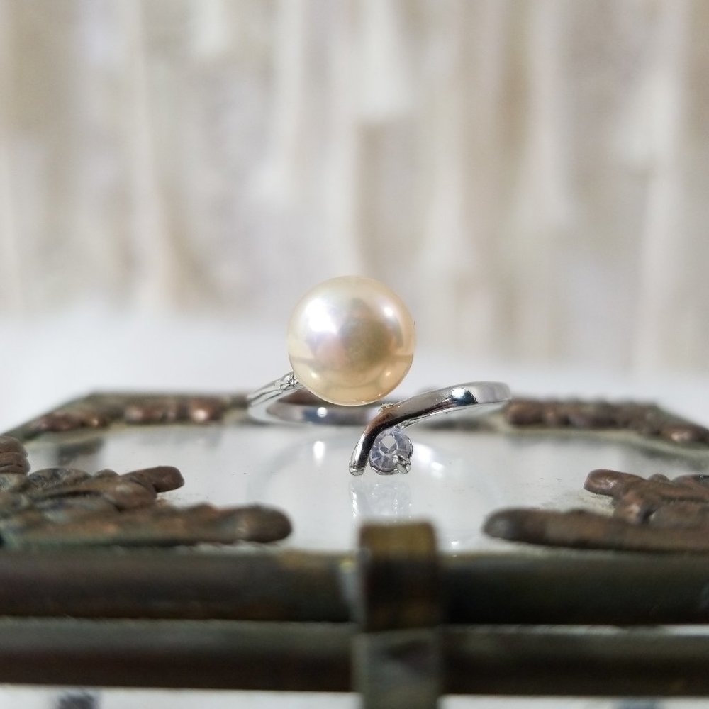 nwot 8.5mm Peach Saltwater Pearl Silver Wrap Ring